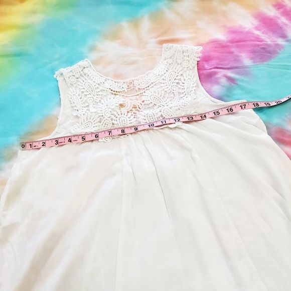 FINAL PRICE URBAN DOLL Boho Crochet Flowy Top - Picture 4 of 5